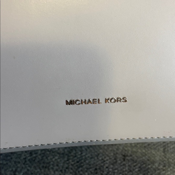 Michael Kors Tatiana Medium Leather Satchel 12.5”x9”x5”Preloved - Picture 11 of 17